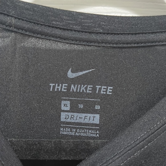 Nike Dri fit tshirt - Picture 2 of 5